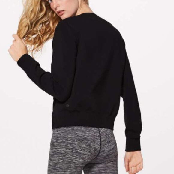 70. Lululemon Down & Around Crew - Picture 2 of 6
